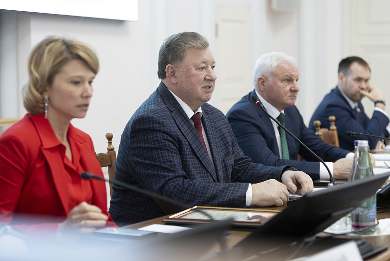 В парламентских слушаниях по развитию кадрового потенциала АПК принял участие профессор ГУЗ