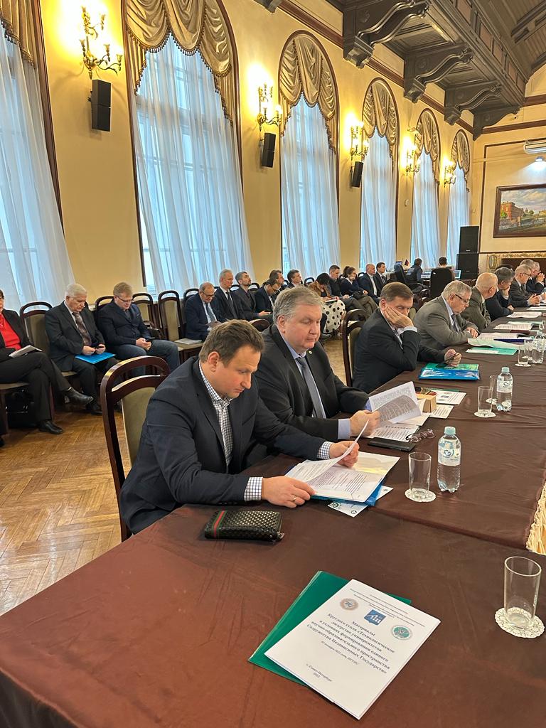 Об участии делегации Государственного университета по землеустройству во главе с врио ректора Тимуром Валиковичем Папаскири в расширенном заседании Совета Ассоциации технических университетов в г. Санкт-Петербурге