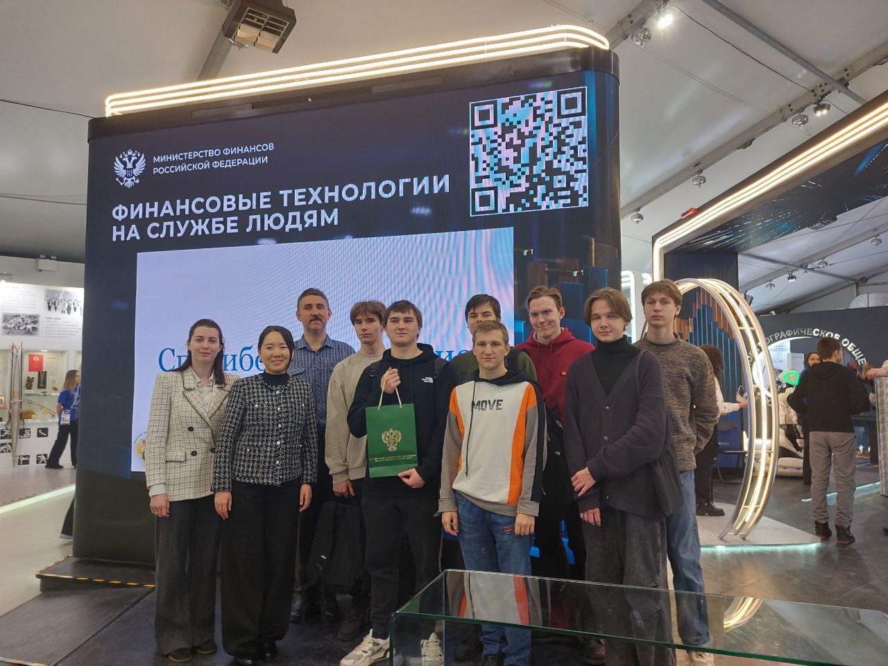 Представители ГУЗ приняли участие в викторине по Столыпинской реформе на выставке «Россия»