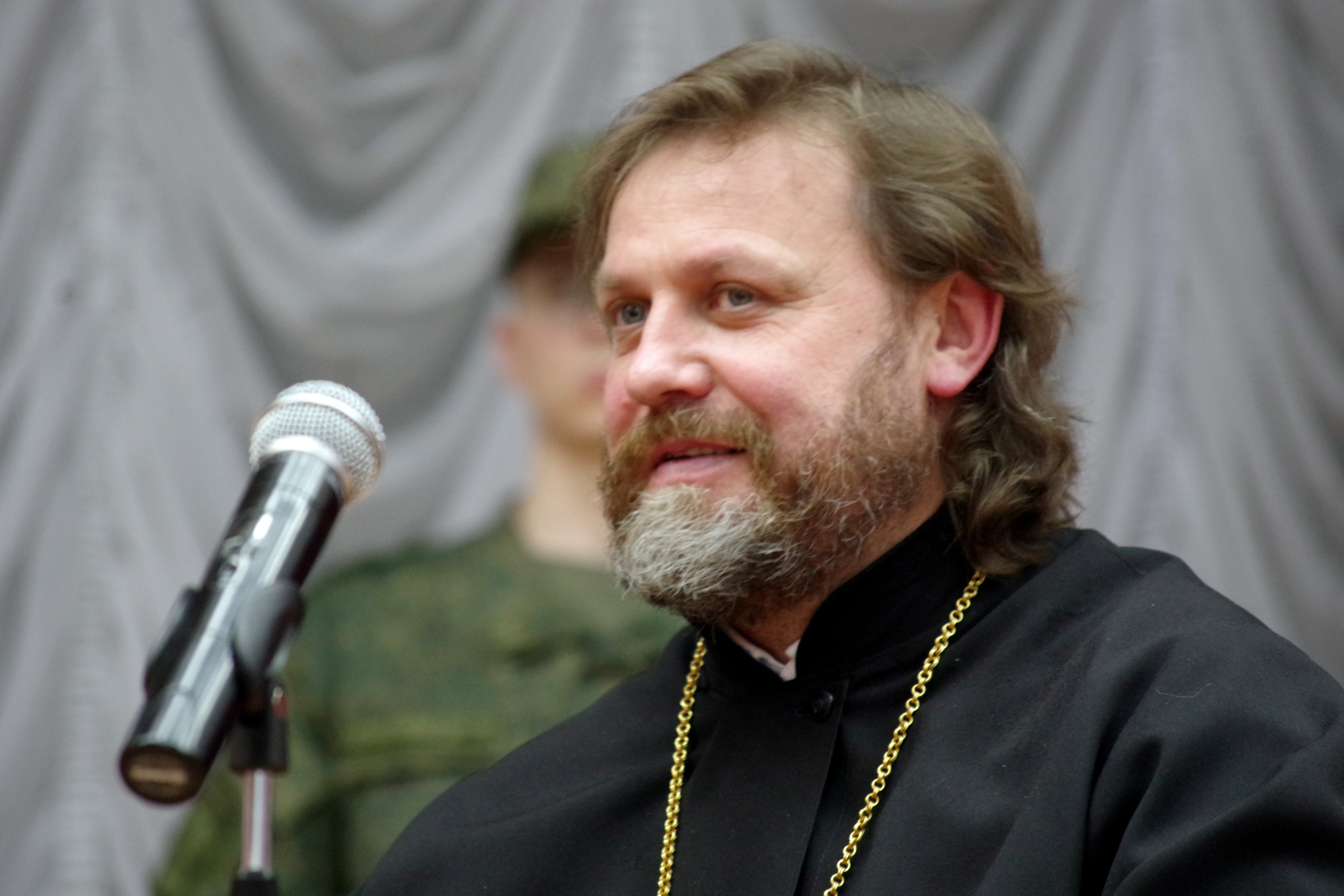 В рамках духовно-нравственно-патриотического воспитания в ГУЗ состоялась встреча архиепископа Одинцовского и Красногорского Фомы и профессора Московской Духовной Академии А.И. Осипова со студенчеством