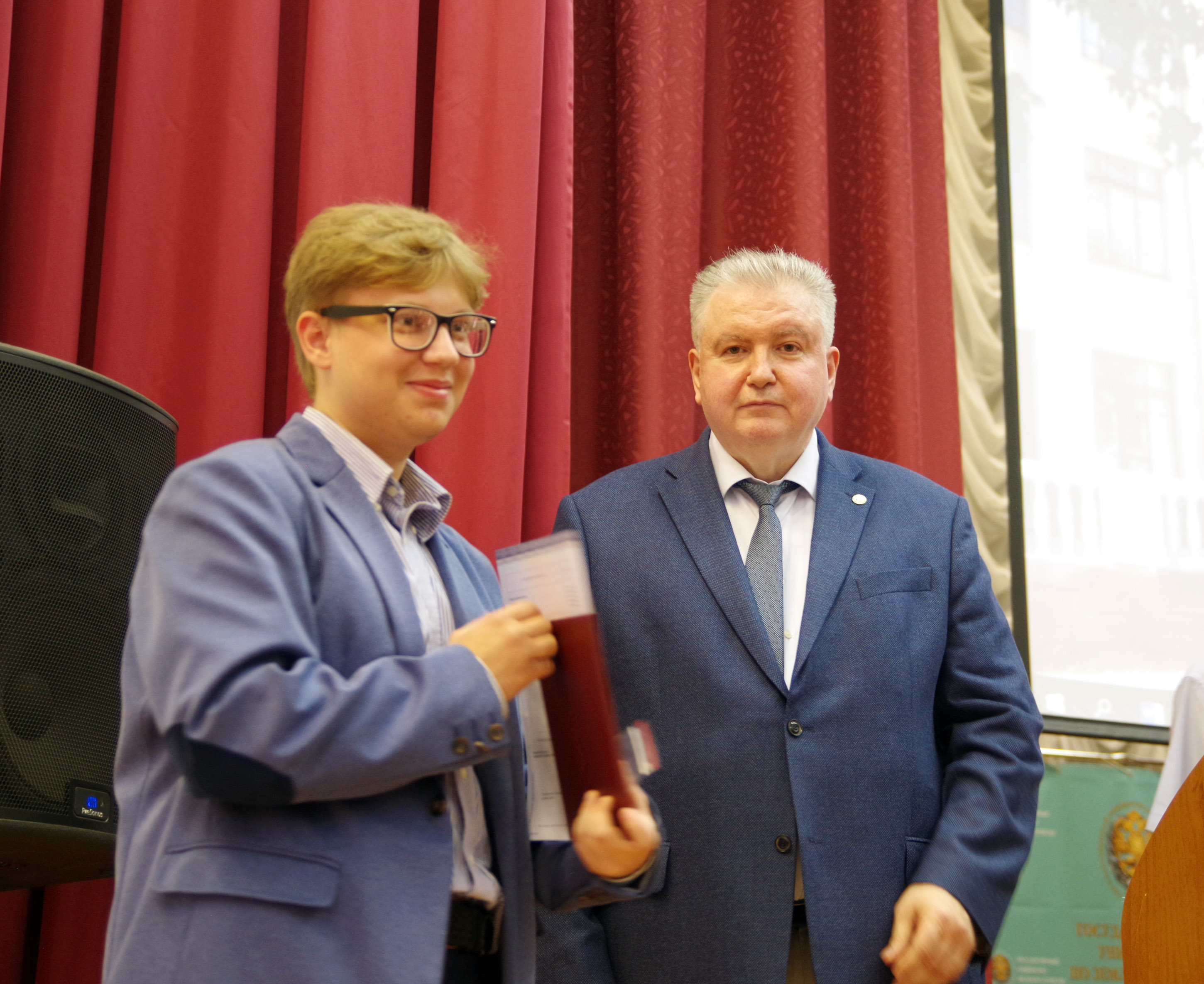 6 июля 2022 года в Государственном университете по землеустройству вручили дипломы о высшем образовании!