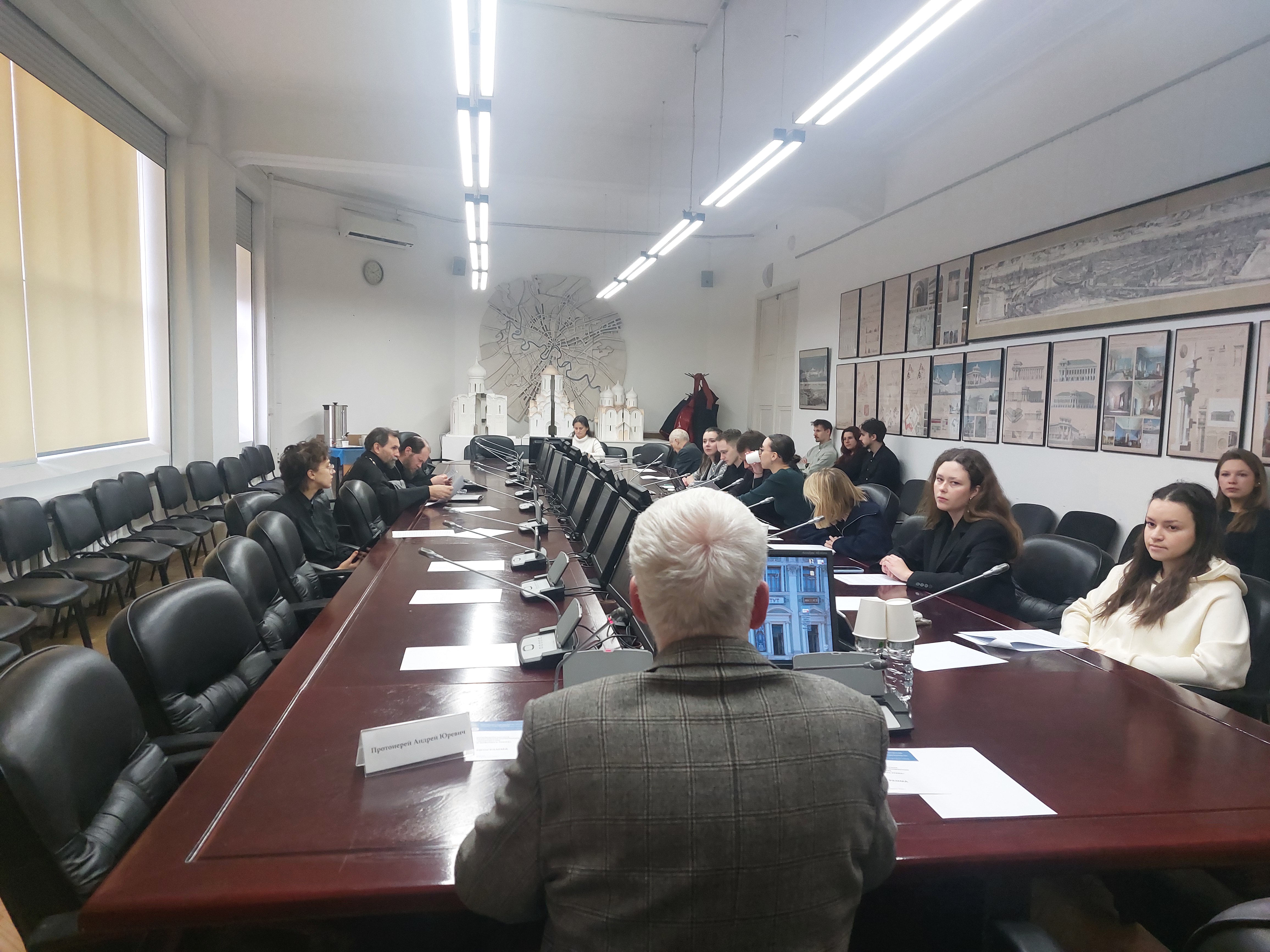 Иконопись и шатровые храмы стали темой докладов архитекторов ГУЗ на конференции
