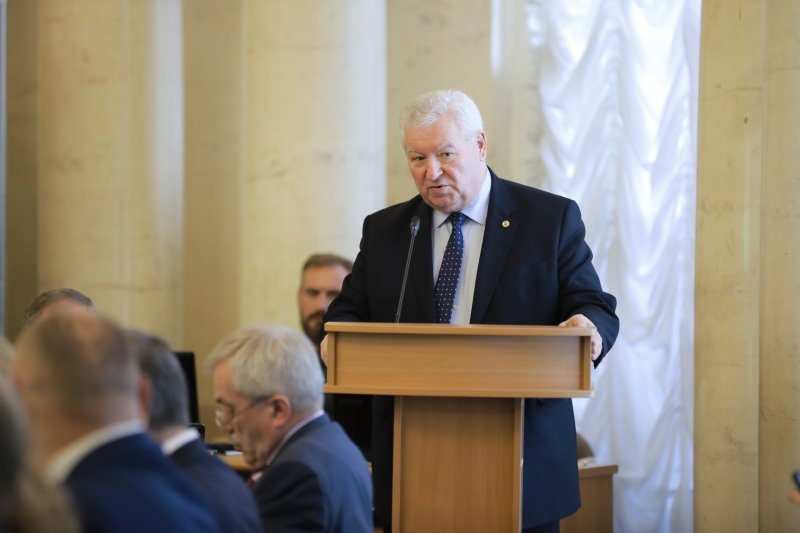 На совместном заседании Межведомственного координационного совета РАН, в котором приняли участие представители ГУЗ, обсудили актуальные проблемы земельной политики в России и пути их решения
