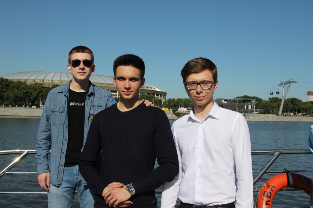 Об участии сотрудников, преподавателей и студентов ГУЗ в речной прогулке по Москве-реке
