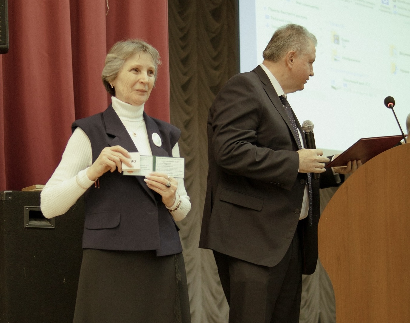 Поздравляем профессора Аллу Мурашеву с юбилеем!