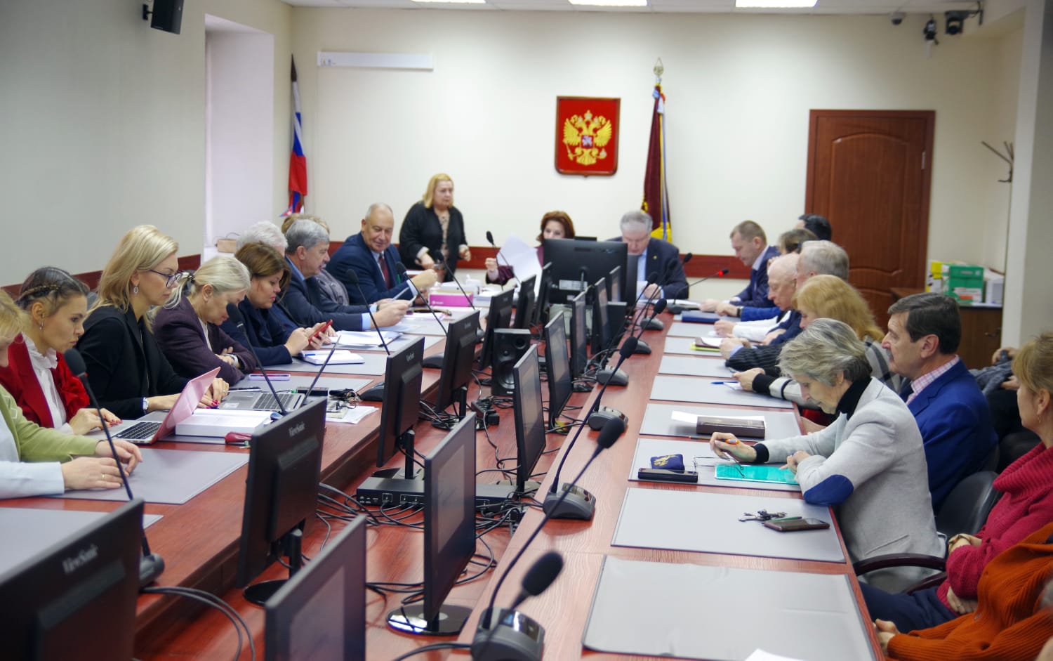 На Учёном совете врио ректора Тимур Валикович Папаскири вручил награды членам коллектива Государственного университета по землеустройству