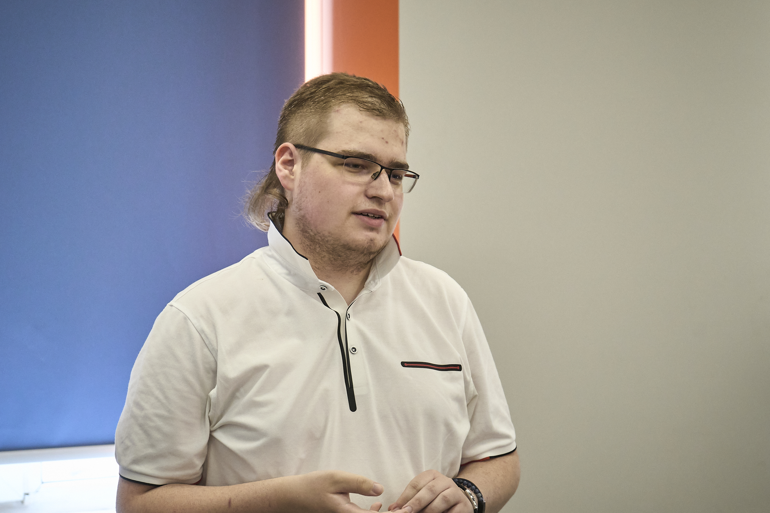 «Артиллерия мужества»: Герой России Аркадий Корольков встретился со студентами ГУЗ