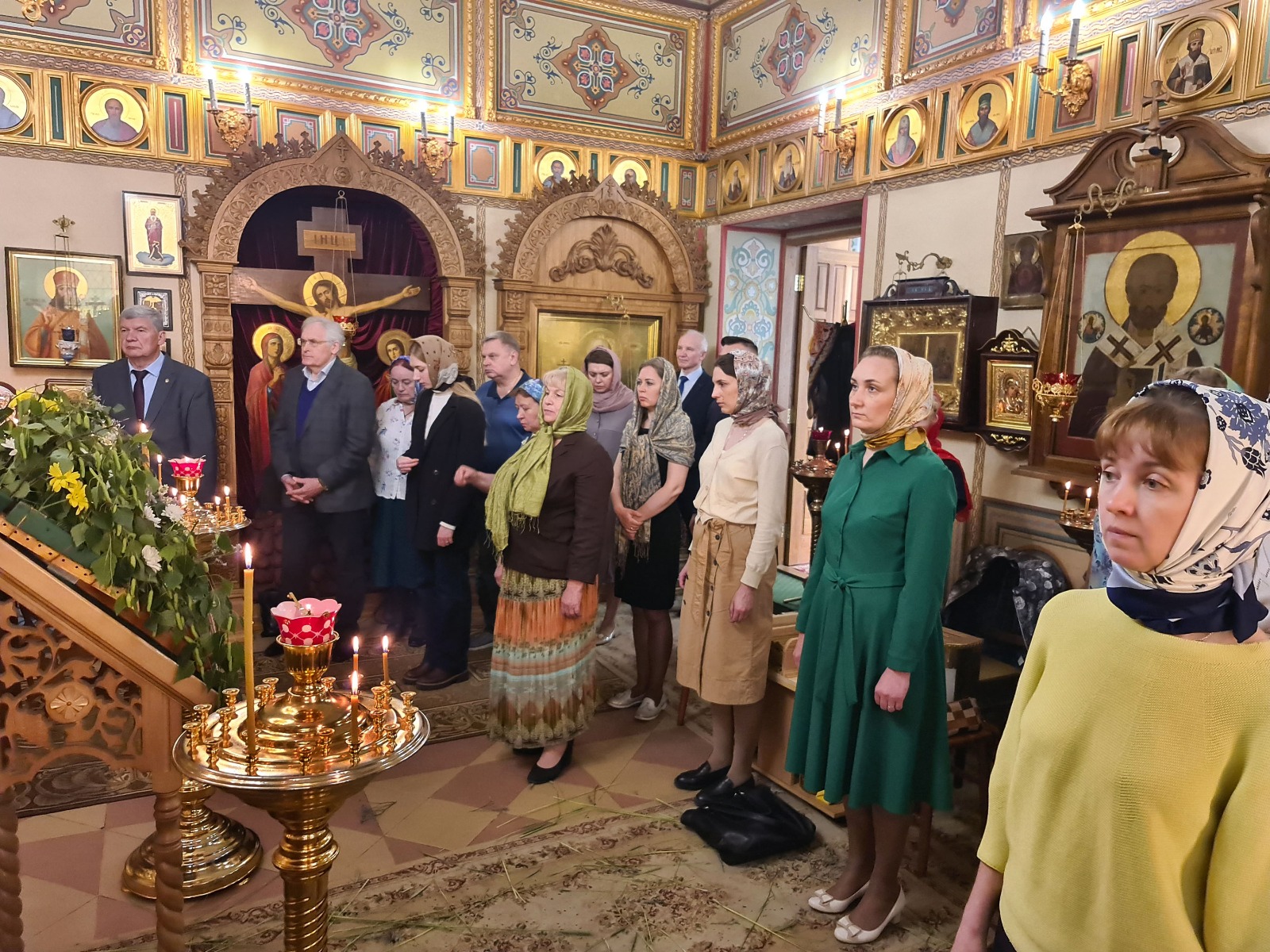 В Домовом храме ГУЗа прошло богослужение ко дню Константина и Елены 