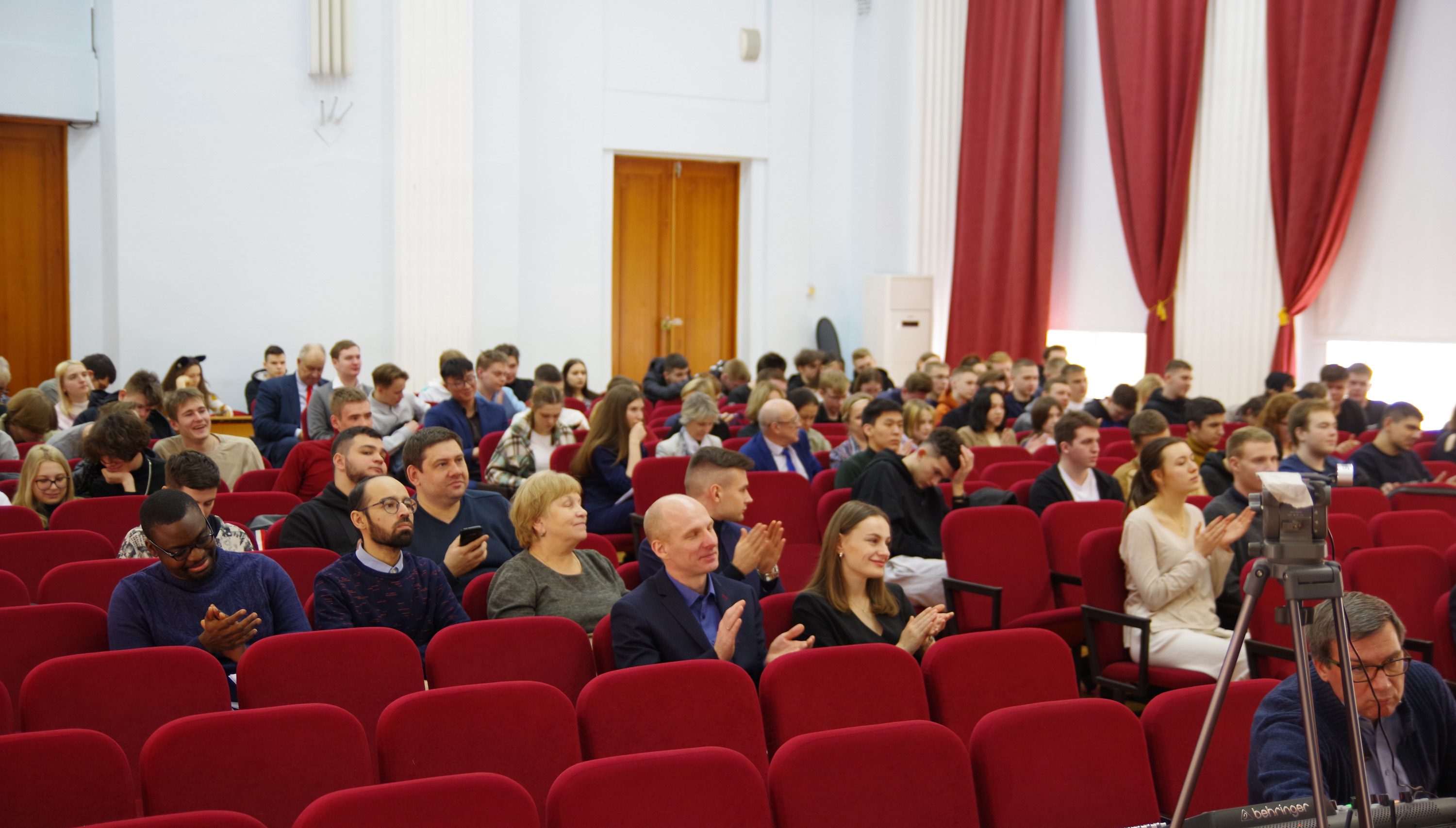 1 марта 2023 года В ФГБОУ ВО ГУЗ прошла Международная научно-практическая конференция «Социально-экономические и правовые последствия принятия Федерального закона «Об обороте земель сельскохозяйственного назначения» 