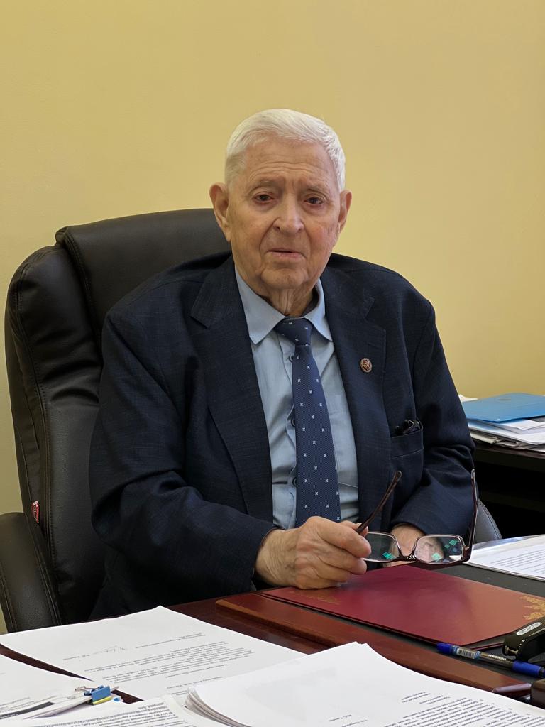 Поздравляем с 85-летием академика Николая Васильевича Комова!