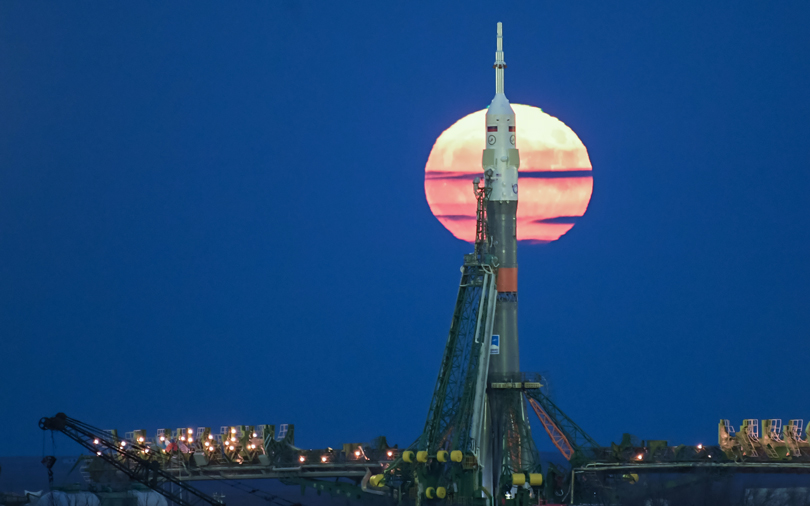 Россия снова на Луне