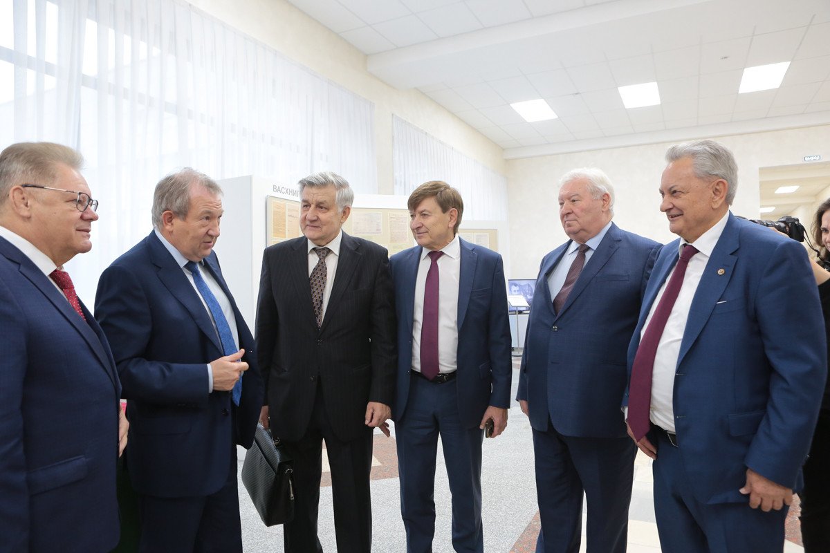 13 медалей получили проекты ГУЗ на агропромышленной выставке «Золотая осень»