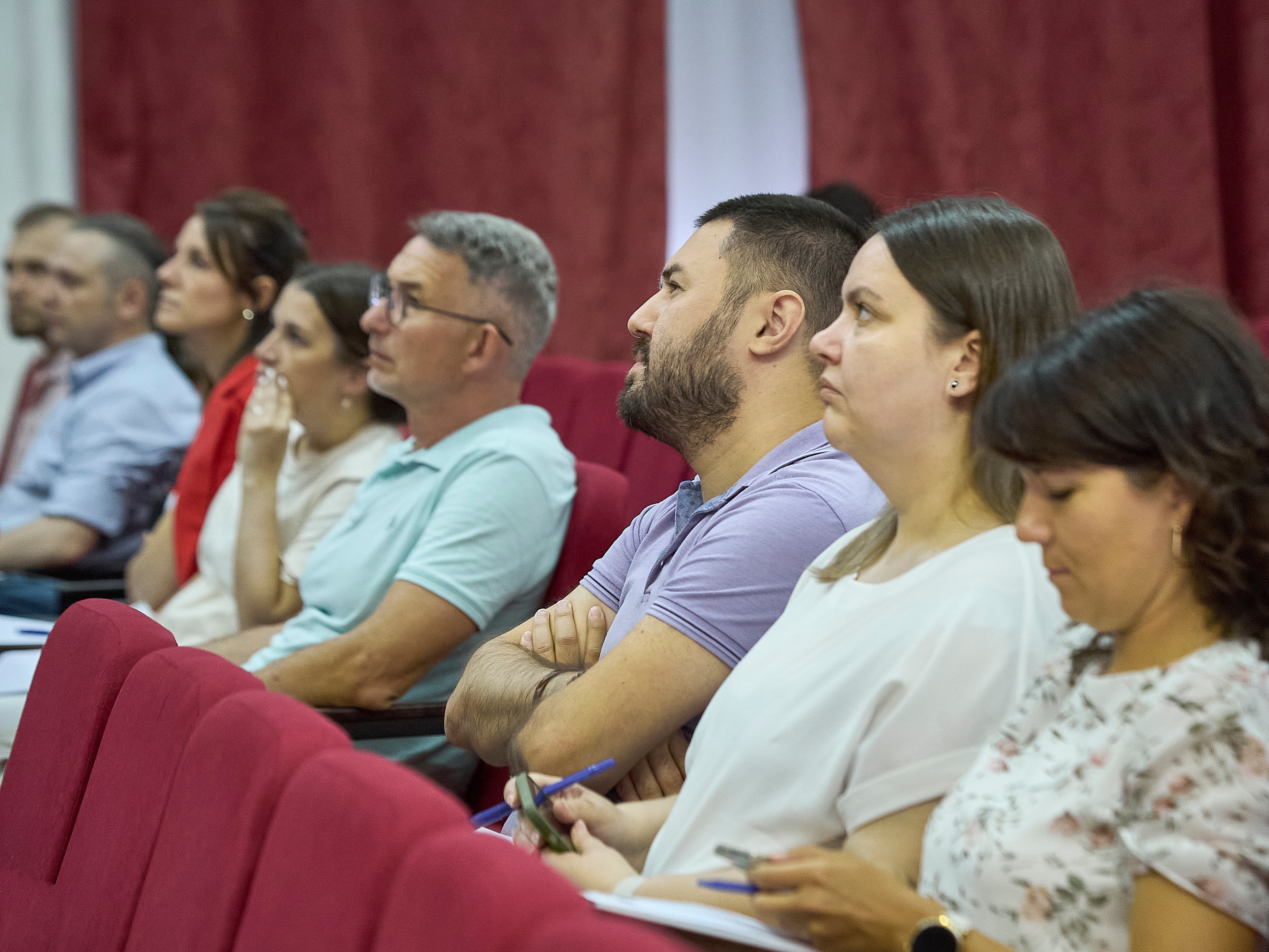 Интеллектуальная площадка ГУЗ: тренды и инновации на пленарной сессии форума «Дорожные вопросы для жилой недвижимости»