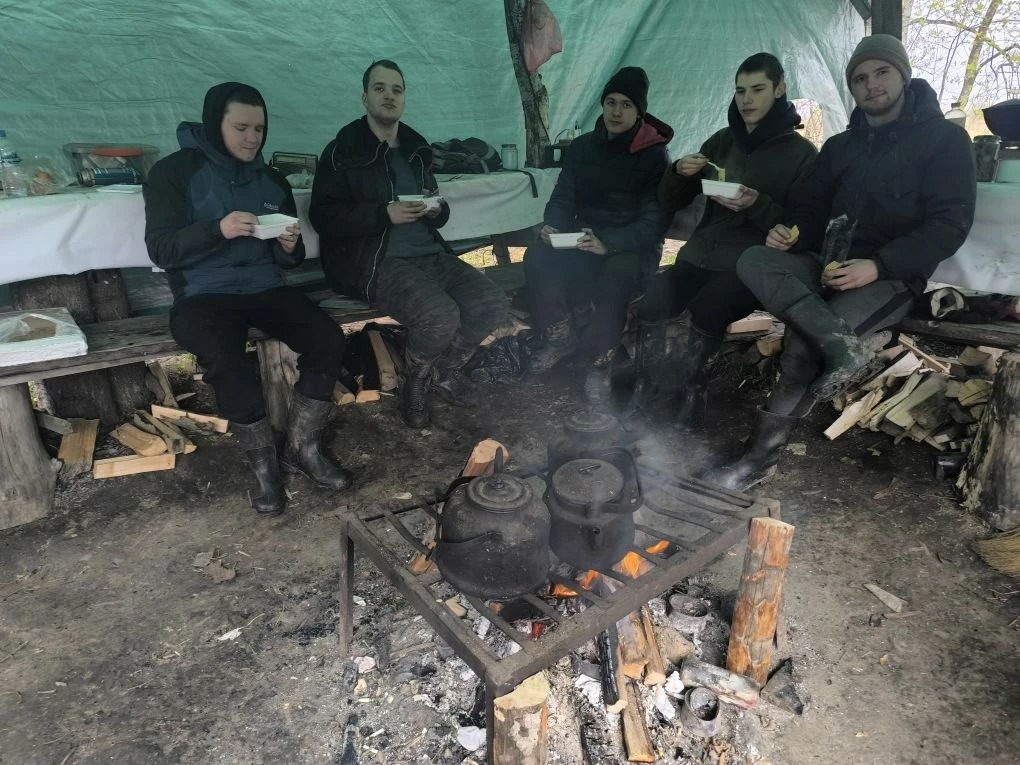 Они сражались и ждали 84 года: поисковики ГУЗ подняли останки 11 красноармейцев под Зубцовом
