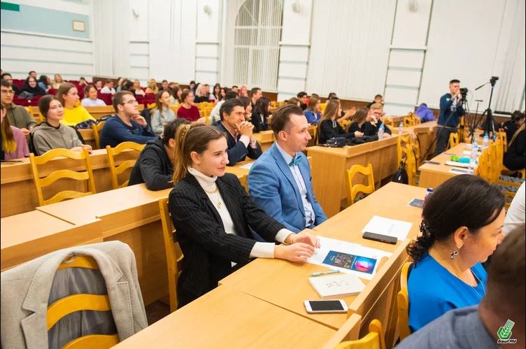 На базе Башкирского Государственного Аграрного Университета состоялось научно-популярное мероприятие Science Slam Башкирский ГАУ, на которое были делегированы в качестве почетных гостей представители ГУЗ – А.А. Шевчук и А.Д. Крылова
