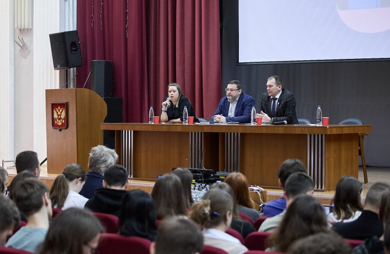 ГУЗ против наркотиков: студентам рассказали о здоровом образе жизни