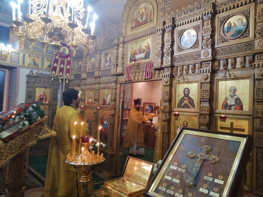 12 января 2021 г. в Домовом храме святых равноапостольных Константина и Елены ГУЗ состоялась Божественная Литургия в честь праздника Рождества Христова