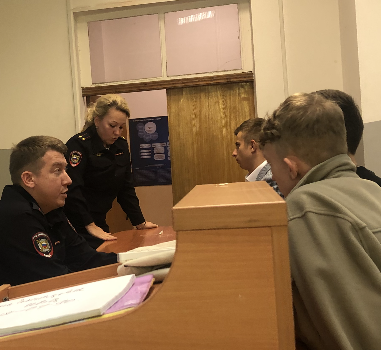 Профориентация: студенты ГУЗ узнали о службе в УВД Московского метро