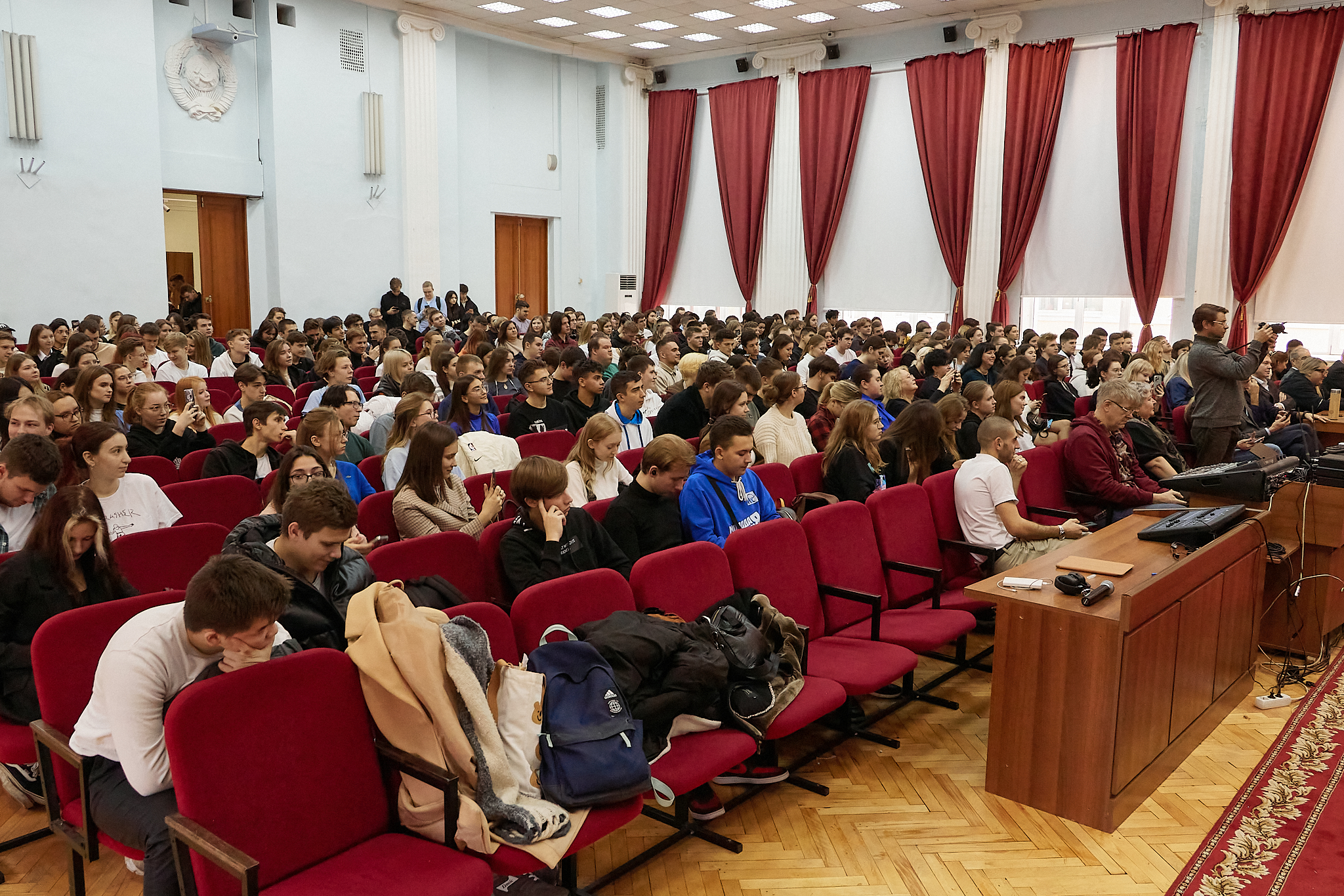 Музыкальный продюсер и бизнесмен Иосиф Пригожин в ходе встречи с сотрудниками и студентами рассказал об особенностях организации проектов в сфере шоу-бизнеса