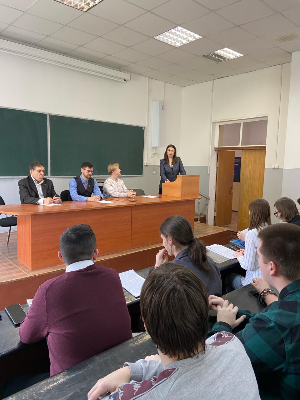 Профориентация: студенты ГУЗ познакомились с работой следователей