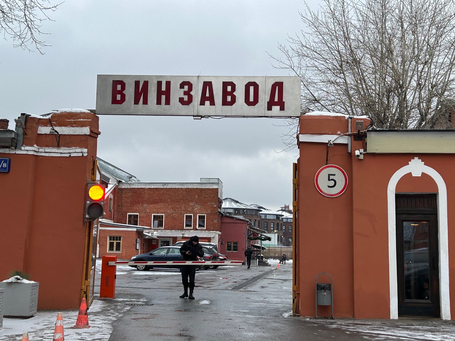 Студенты архитектурного факультета посетили выставку «Импортозамещение в реставрационных материалах и технологиях. Сохранение объектов культурного наследия»