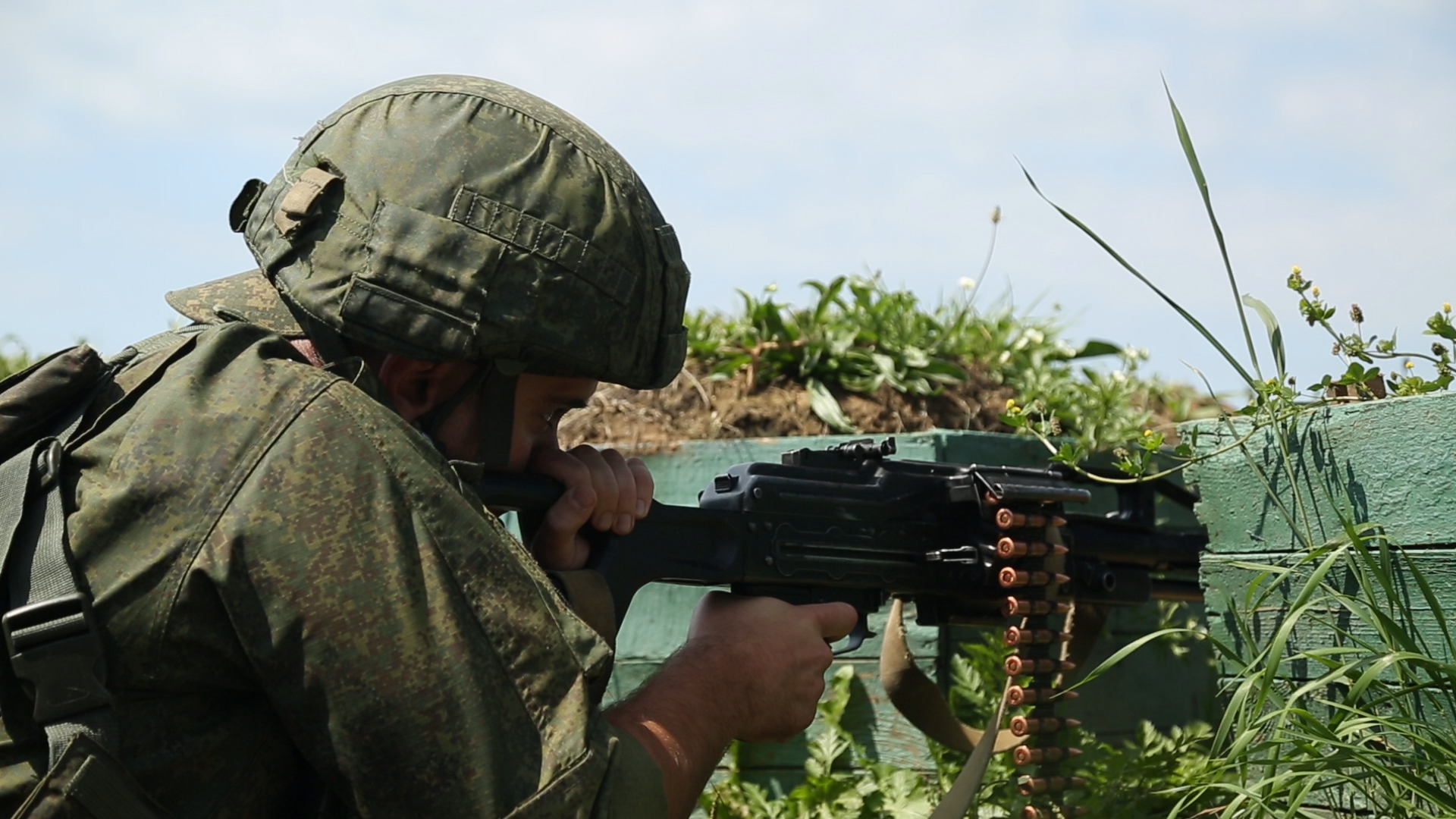 О прохождении учебных сборов студентами военного учебного центра Государственного университета по землеустройству