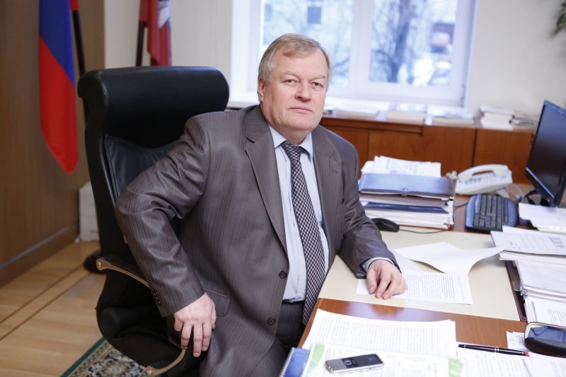 Юбилей: поздравляем профессора Михаила Бурова с 70-летием!