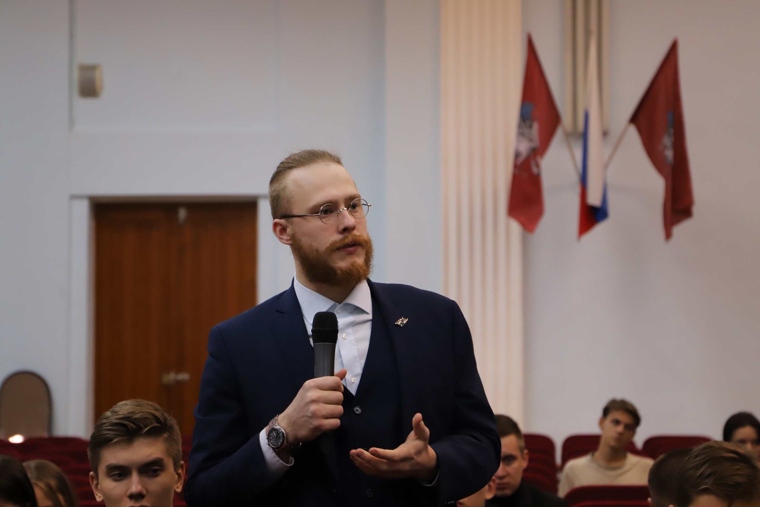 25 октября в Государственном университете по землеустройству прошла встреча депутата Московской городской Думы - Щитова Кирилла Владимировича со студентами