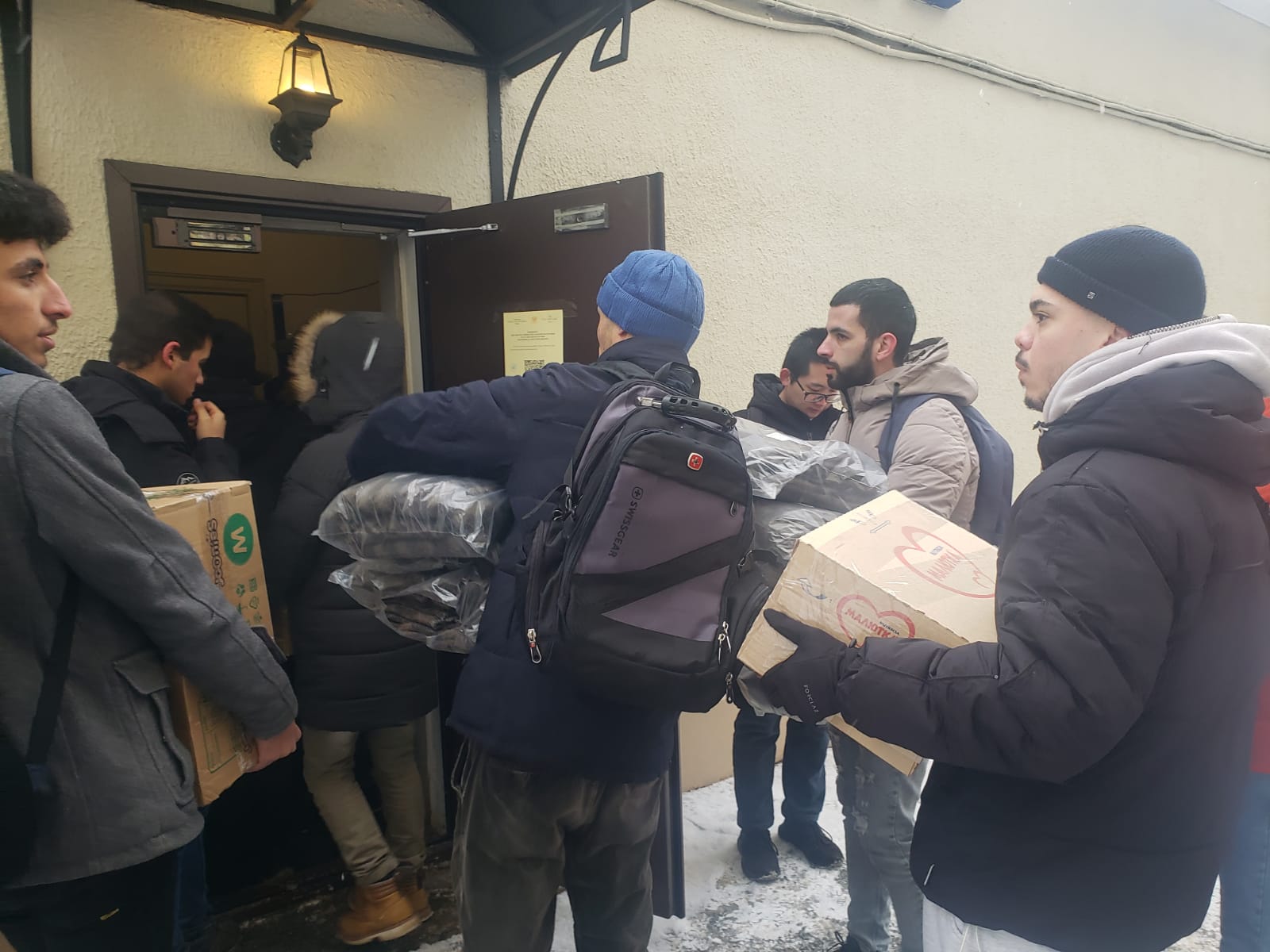 Слушатели подготовительного отделения университета оказали помощь жертвам землетрясения в Сирии