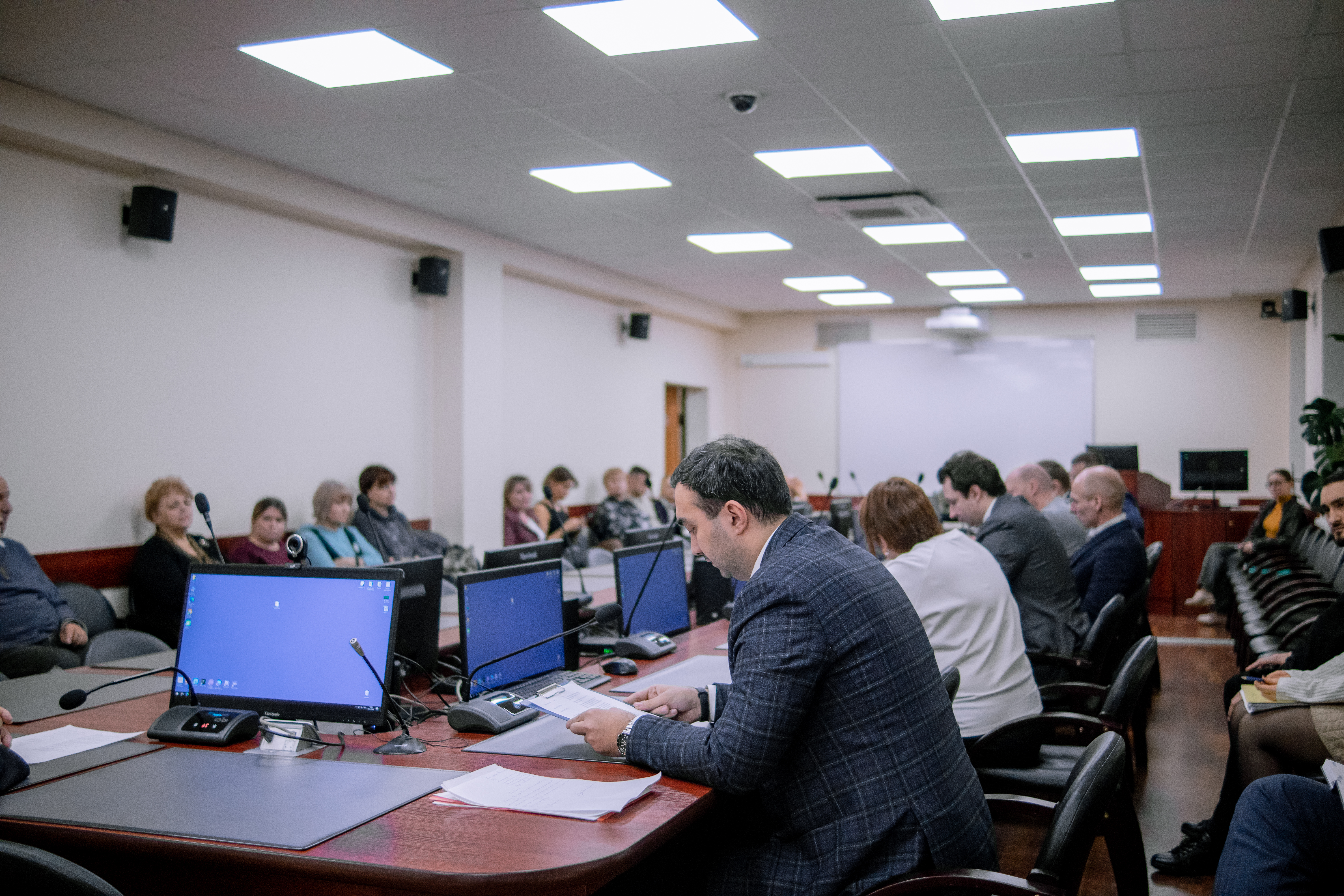 «Час ректора»: Тимур Папаскири ответил на вопросы участников традиционной встречи
