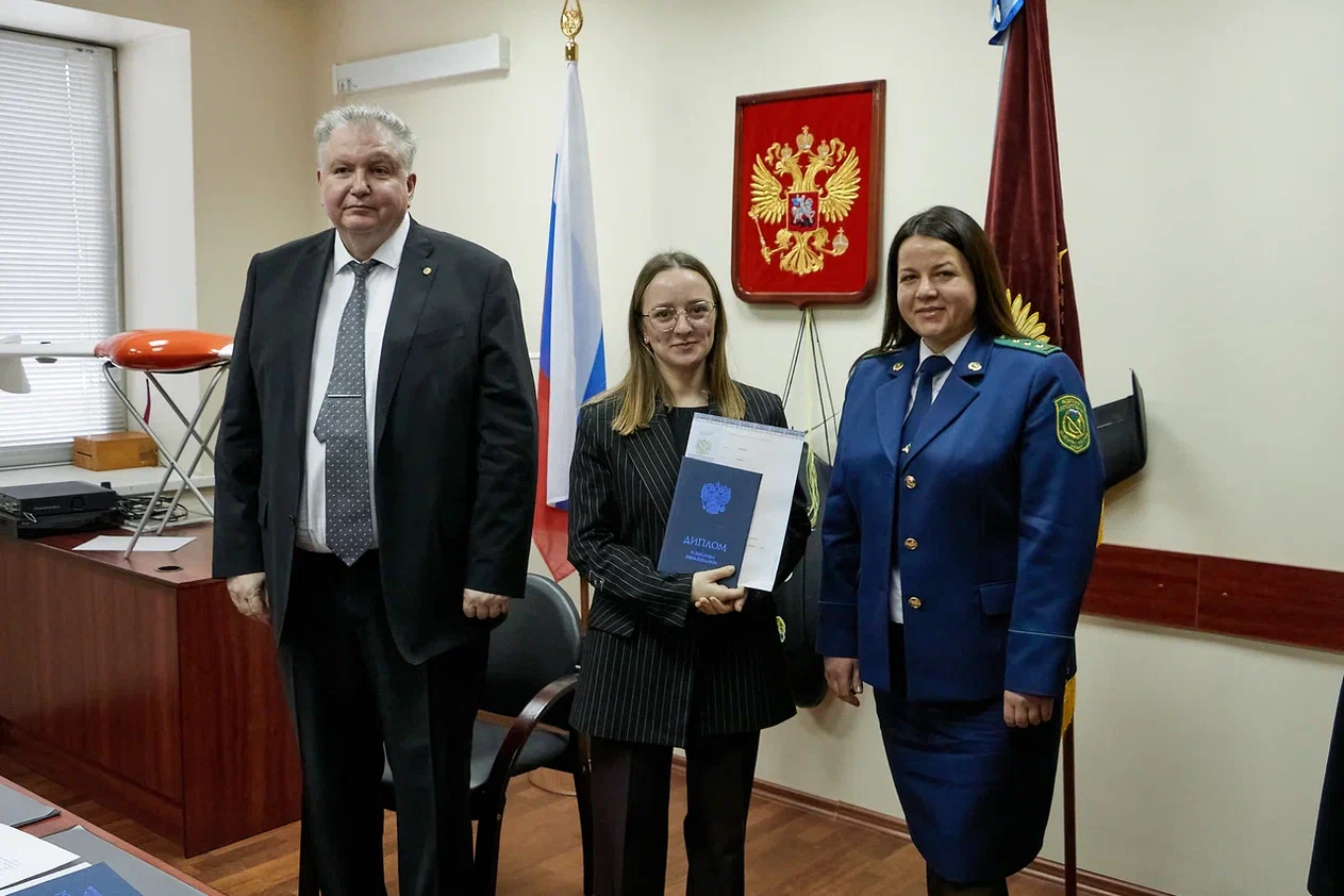 Вручение дипломов выпускникам-заочникам ГУЗ