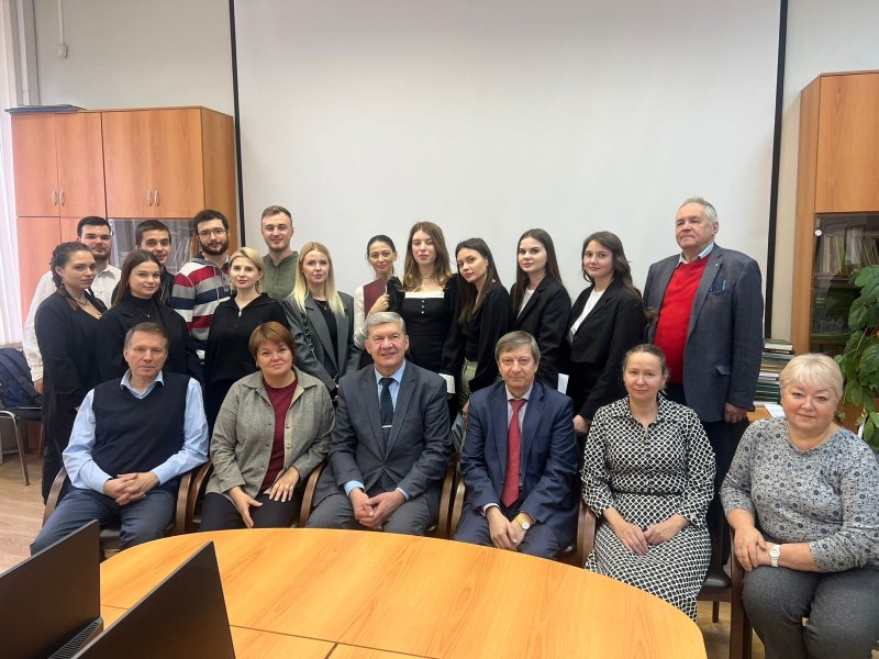 Заочники-землеустроители ГУЗ успешно защитили ВКР