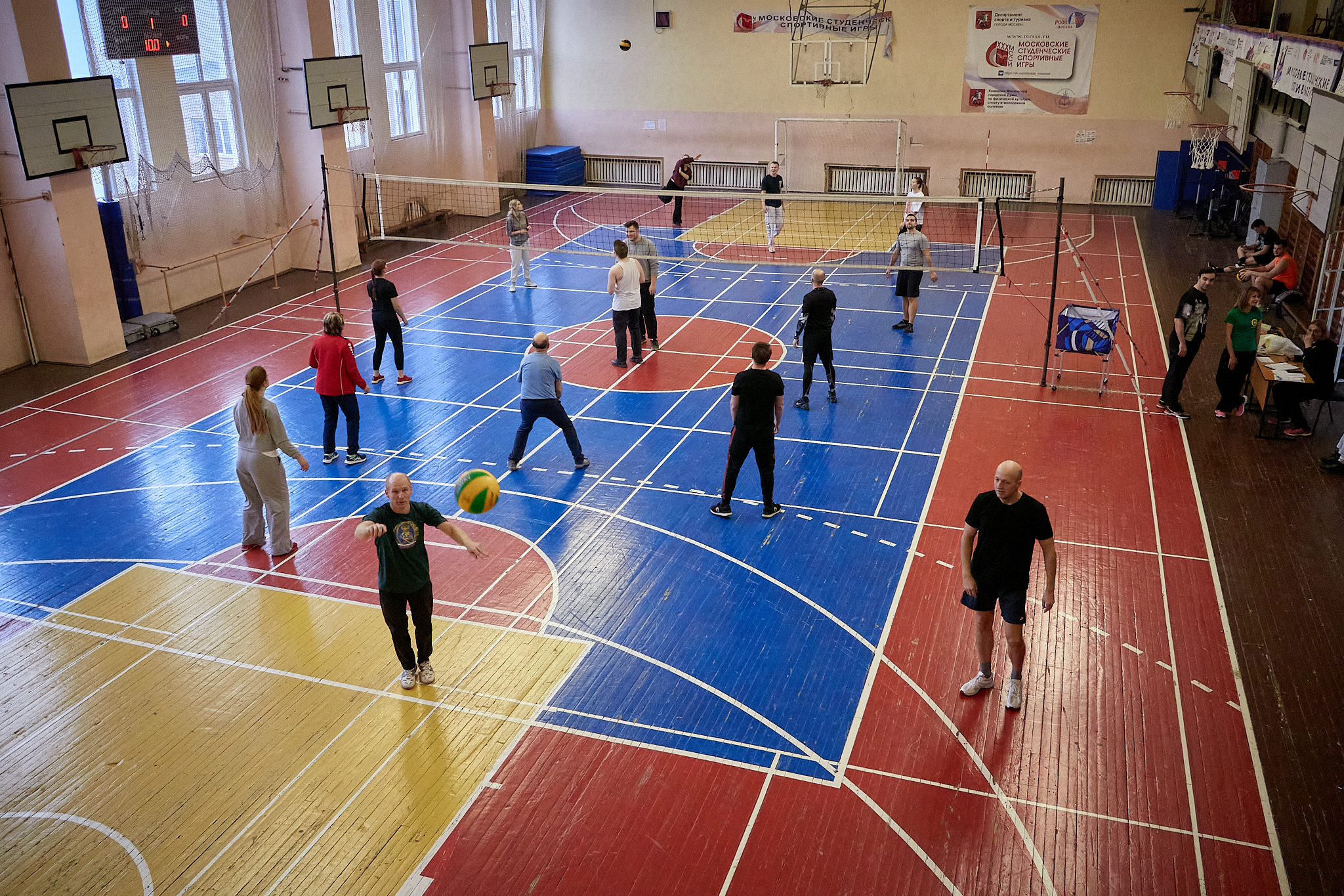 Спартакиада ГУЗ: преподаватели сразились в волейбольном турнире