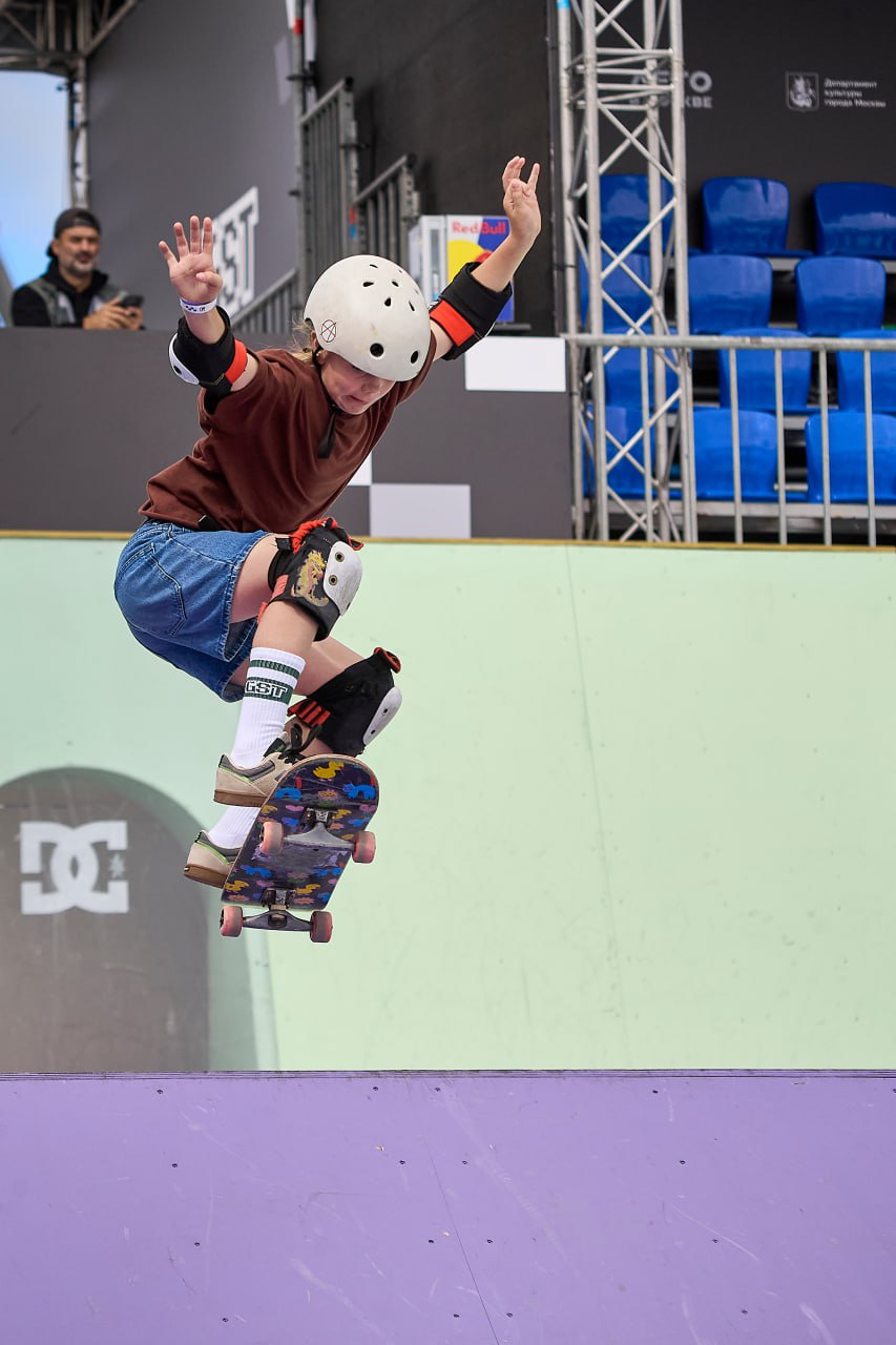 Студенты ГУЗ зарядились энергией мирового спорта на фестивале Grand Skate Tour 2025 в Москве