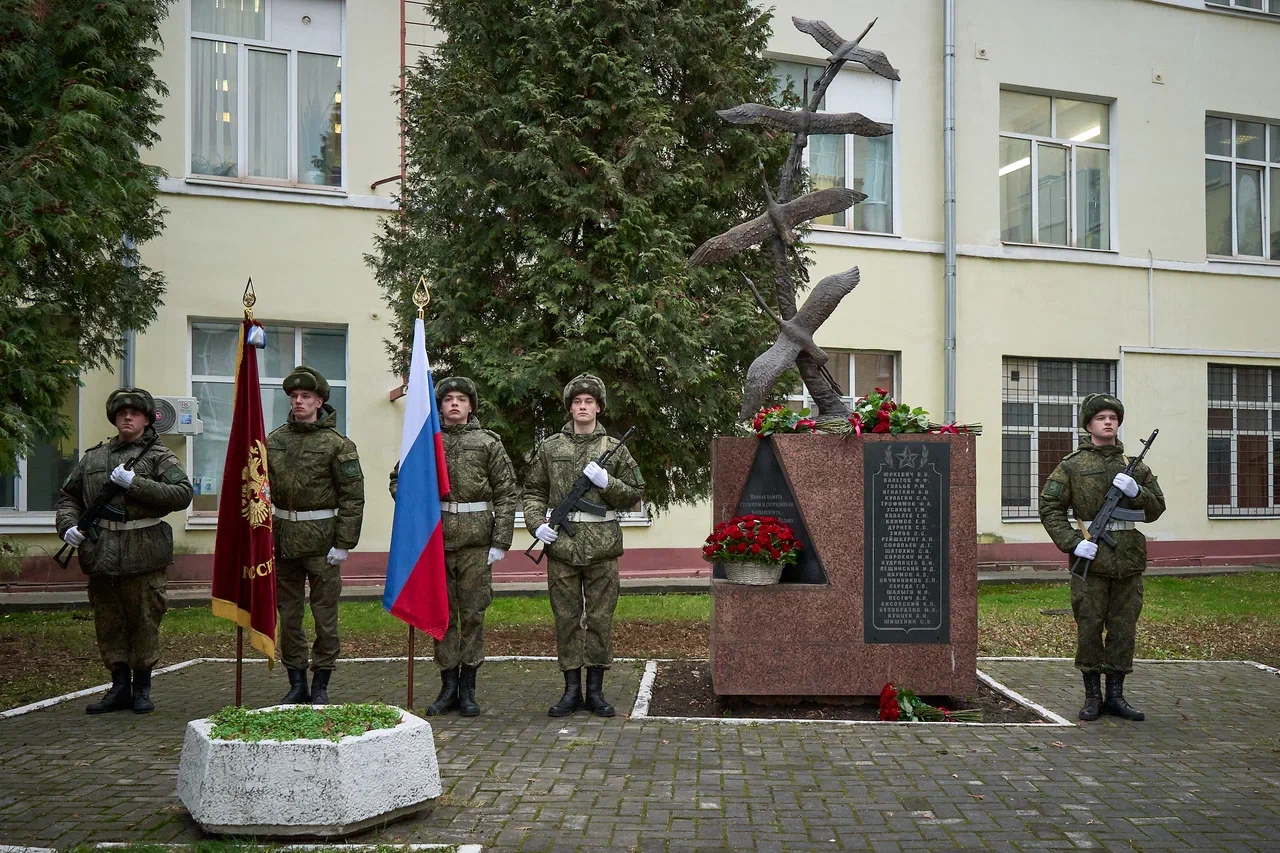В ГУЗ прошла патриотическая акция «Спасибо героям», приуроченная ко Дню Героев Отечества