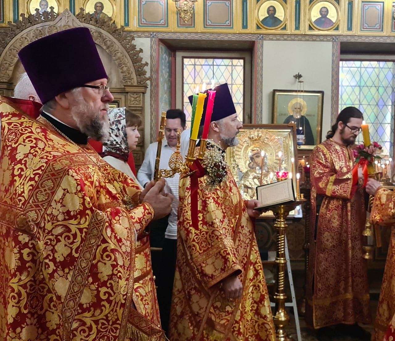 В Домовом храме ГУЗ были совершены Пасхальная Утреня и Литургия