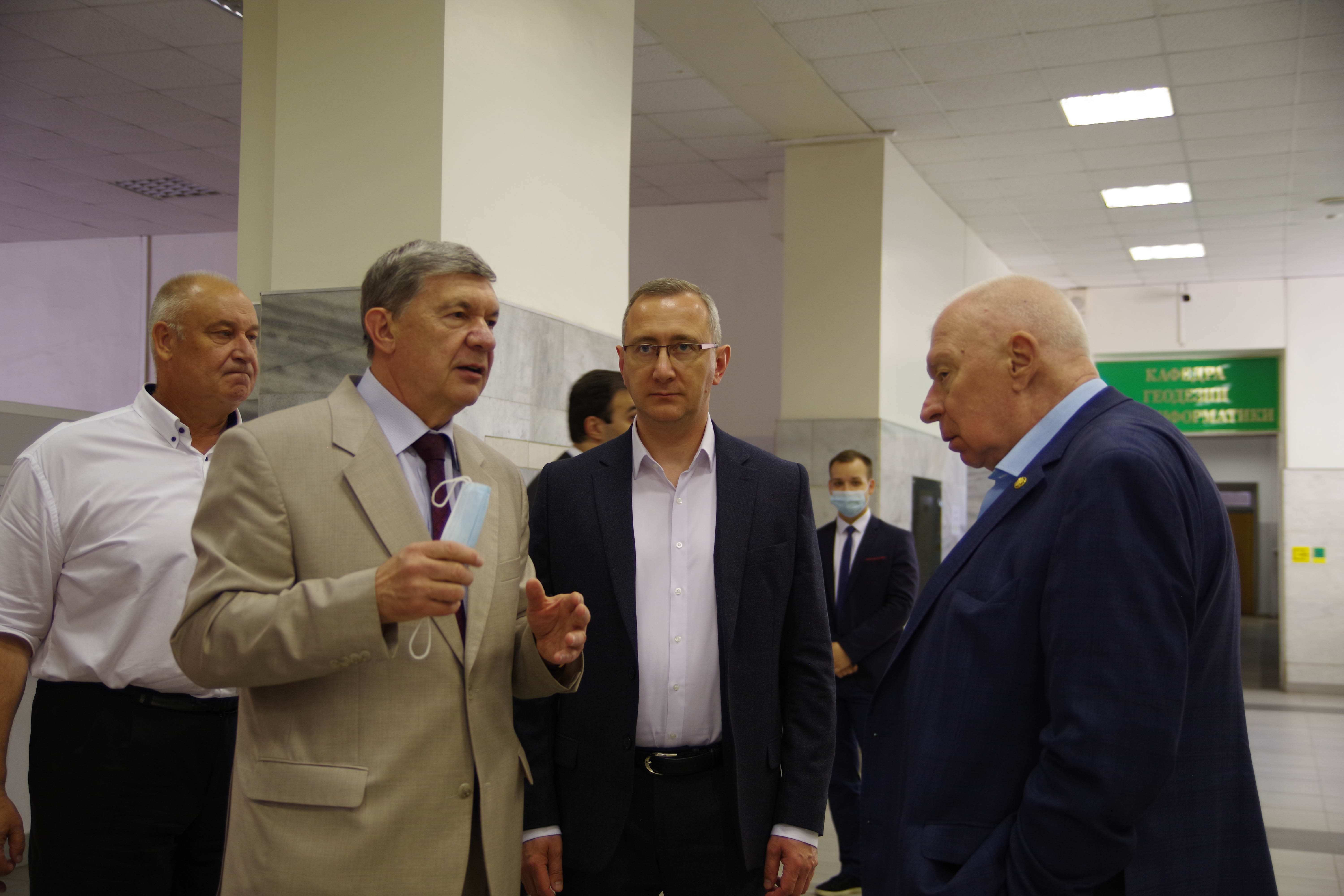4 августа 2021 г. Государственный университет по землеустройству посетил губернатор Калужской области В.В. Шапша