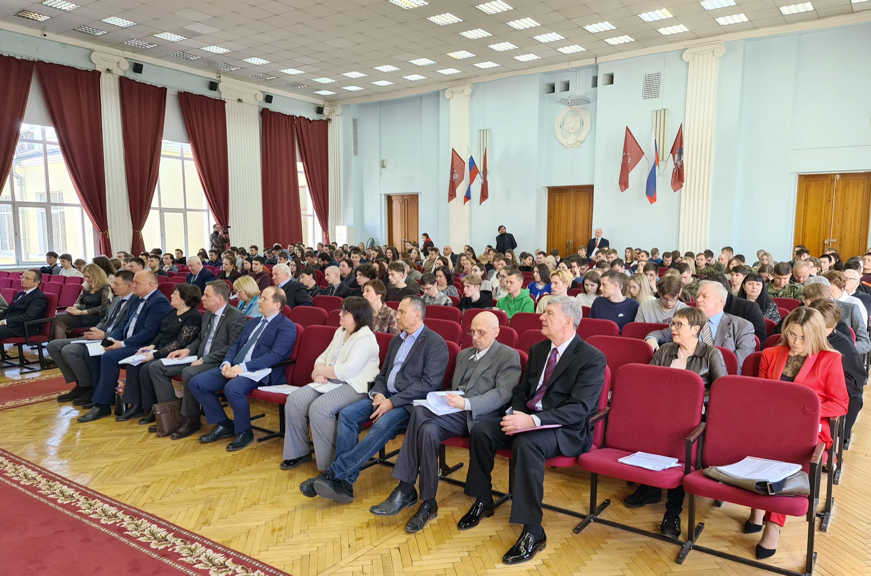 14 апреля 2022 г. в ГУЗ состоялись Парламентские слушания на тему «Землеустроительное обеспечение вовлечения в оборот неиспользуемых земель сельскохозяйственного назначения»
