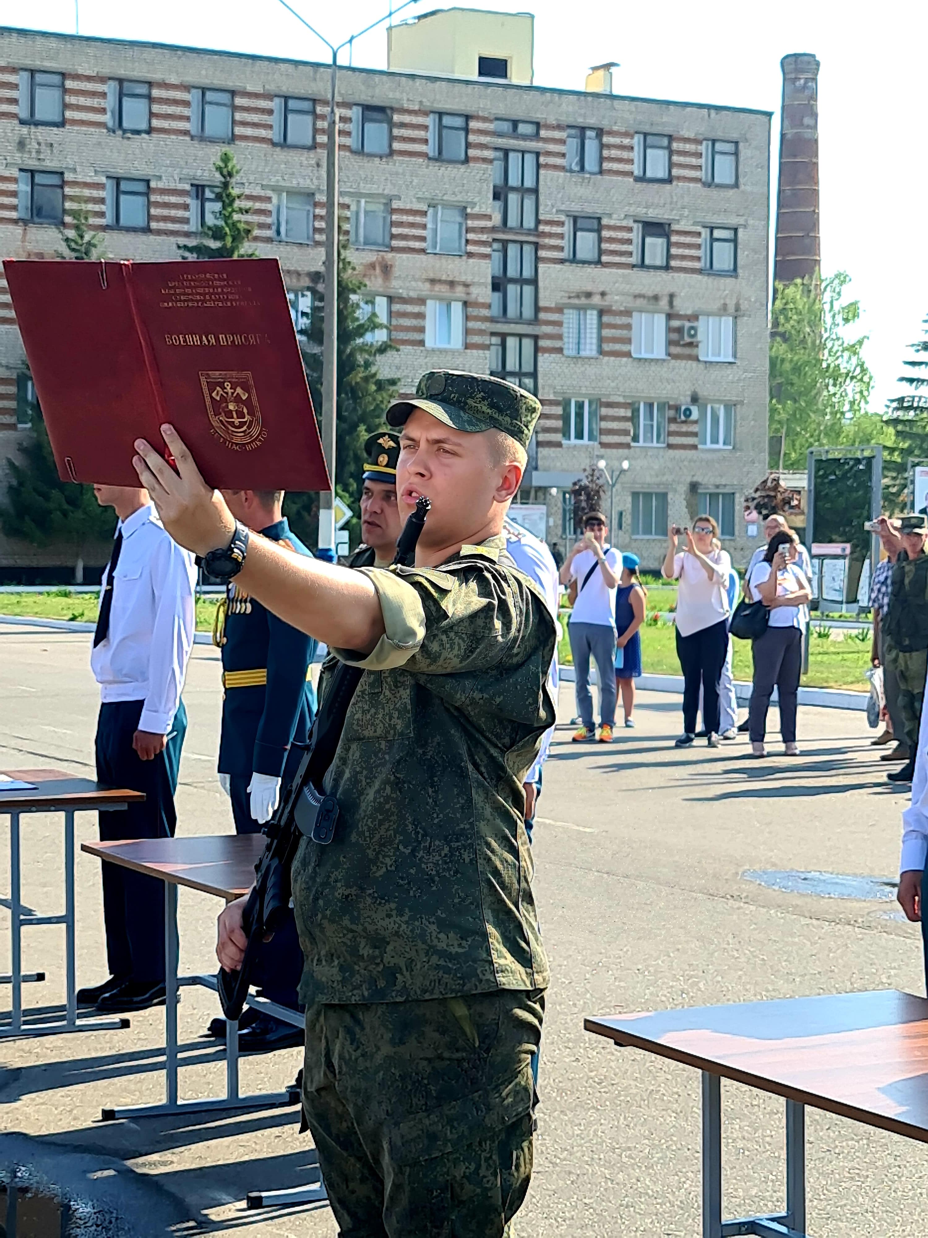 О принятии курсантами Военного учебного центра ГУЗ присяги