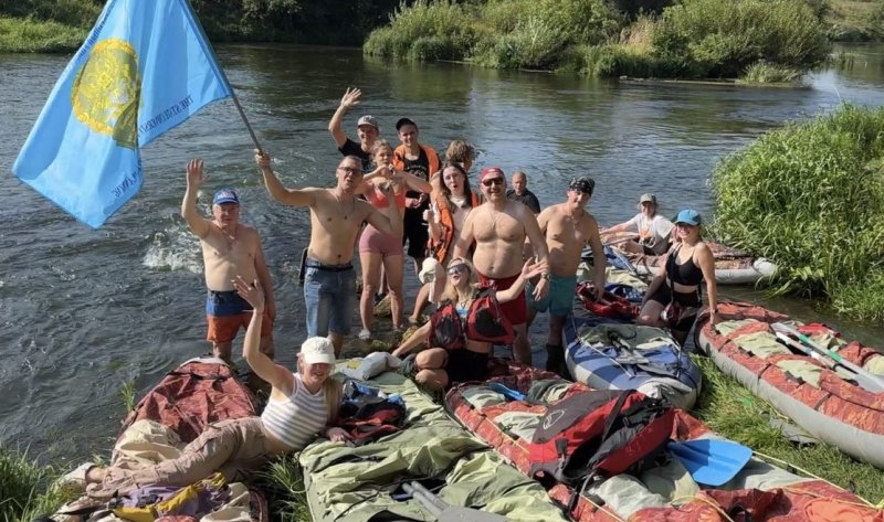 Команда ГУЗ – участник сплава по реке Осетр