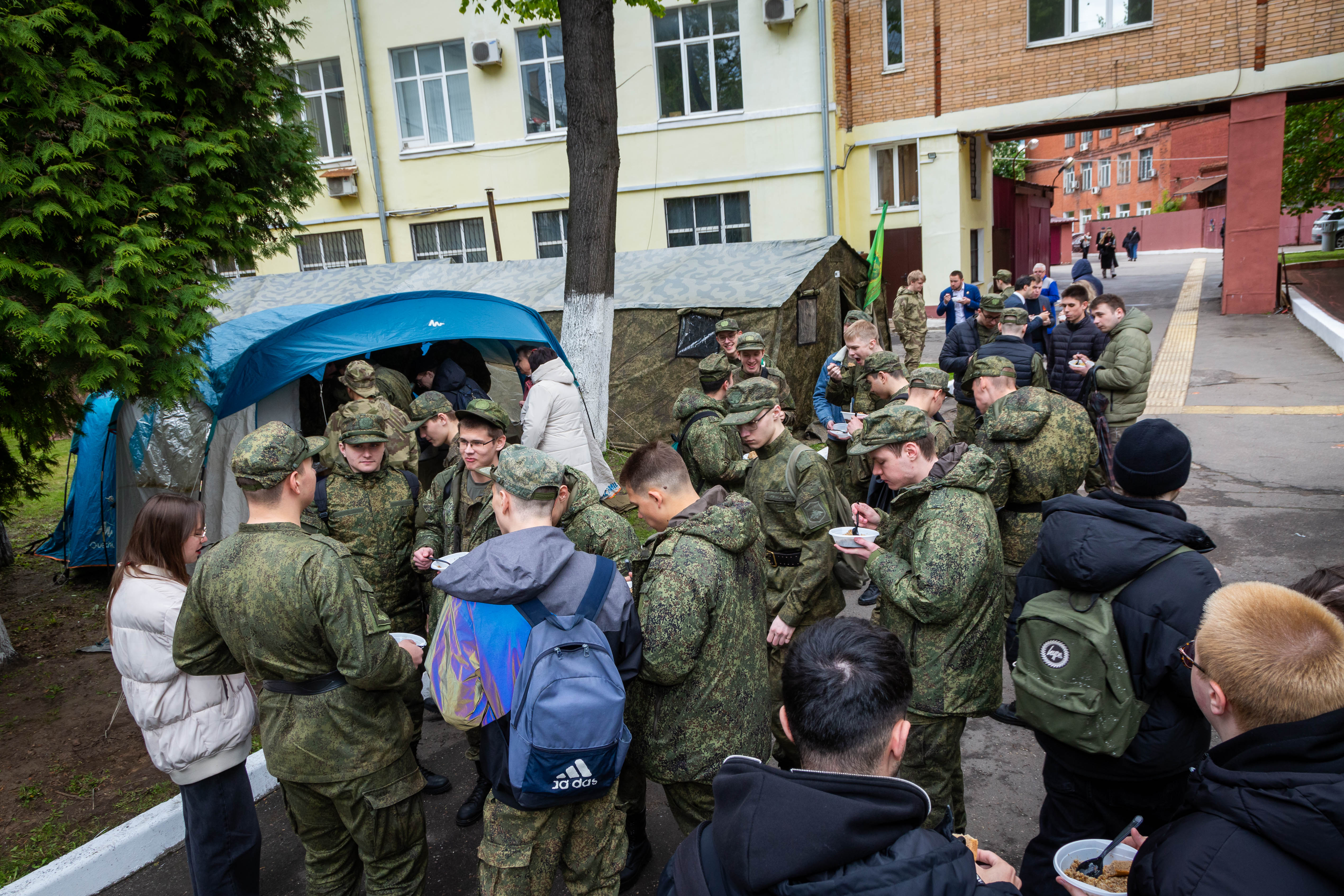 Никто не забыт, ничто не забыто: в ГУЗ прошла церемония 79-й годовщины Победы в ВОВ