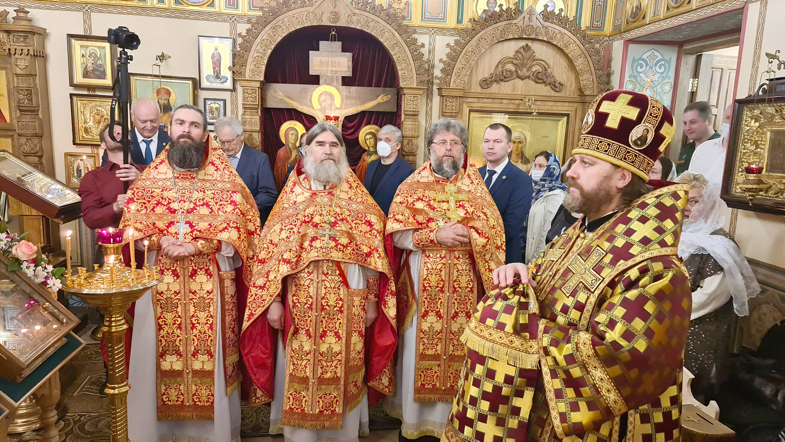3 июня 2021 года в ГУЗ прошли торжественные мероприятия, приуроченные к 20-летию со дня освящения Домового храма святых равноапостольных Константина и Елены