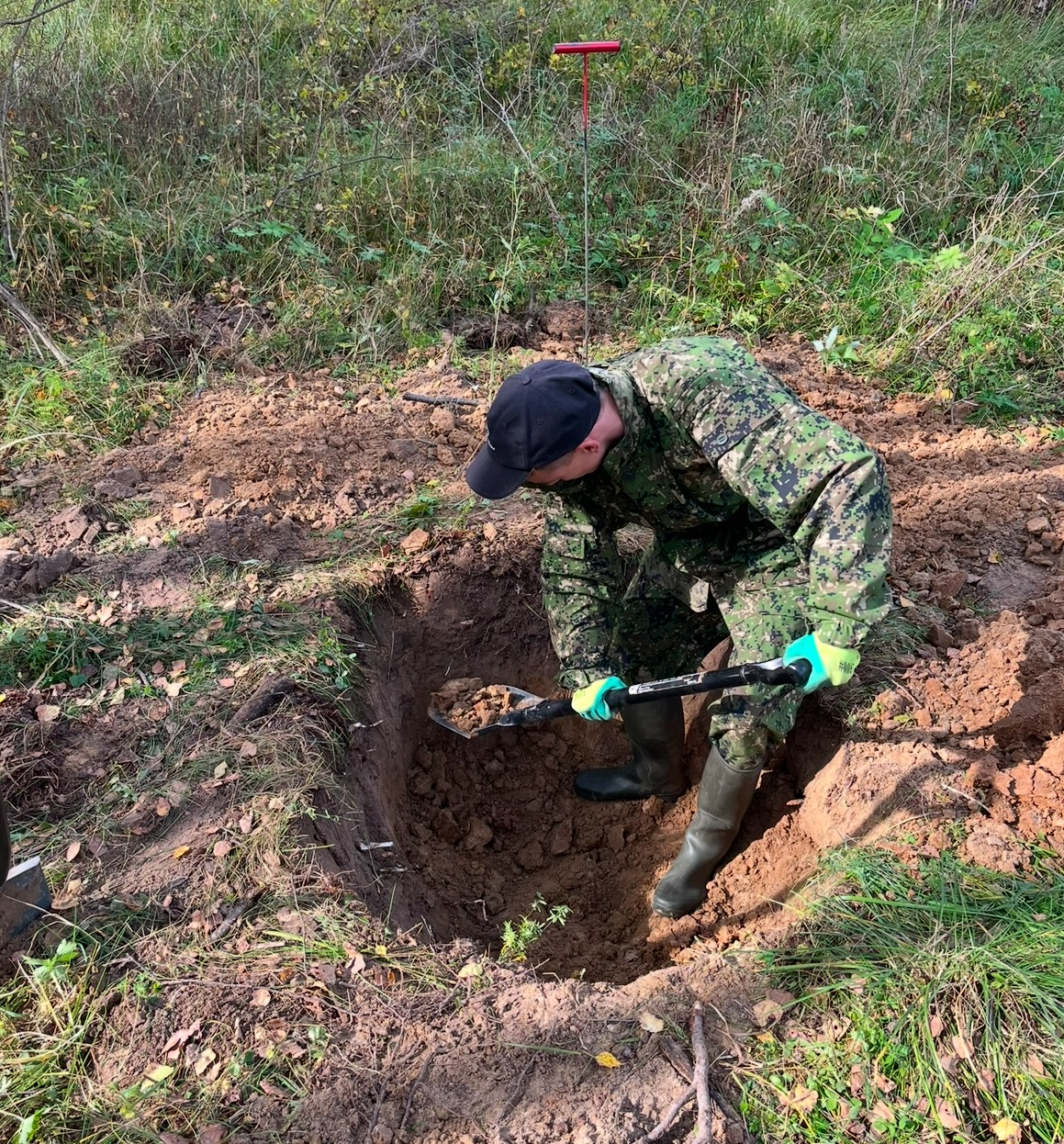 Членов клуба «Ориентир» наградили за вклад в сохранение памяти героев ВОВ