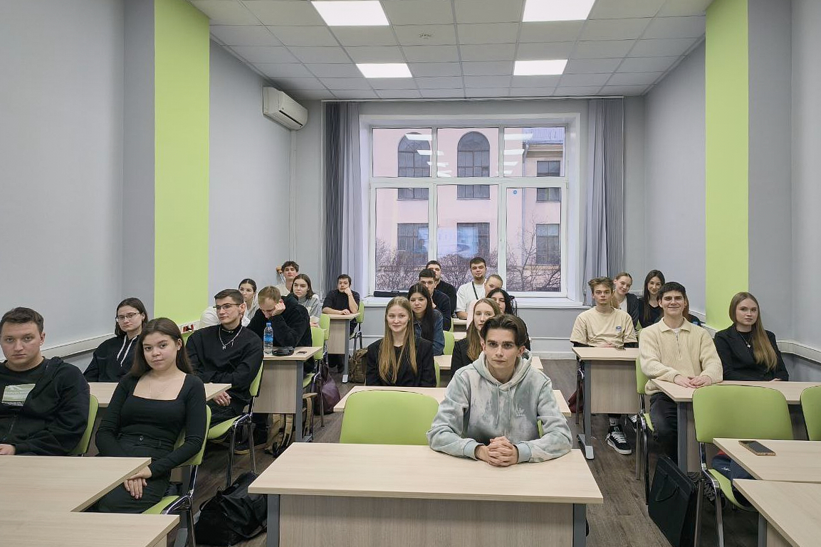 Студентам ГУЗ раскрыли секреты инструментального обследования зданий и сооружений 
