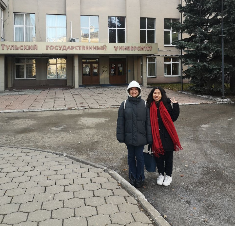 Русский язык, самовары и пряники – иностранные студенты ГУЗ побывали на фестивале в Туле 