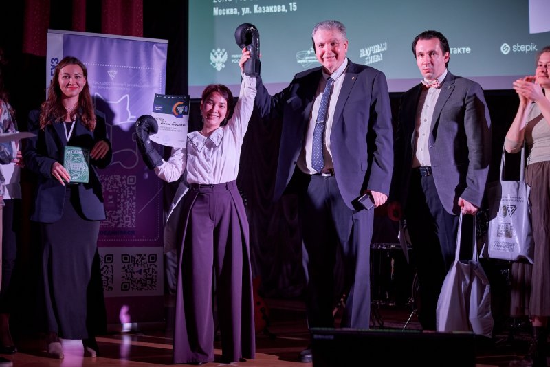 Аспирантка ГУЗ прошла в региональный этап научной битвы Science Slam
