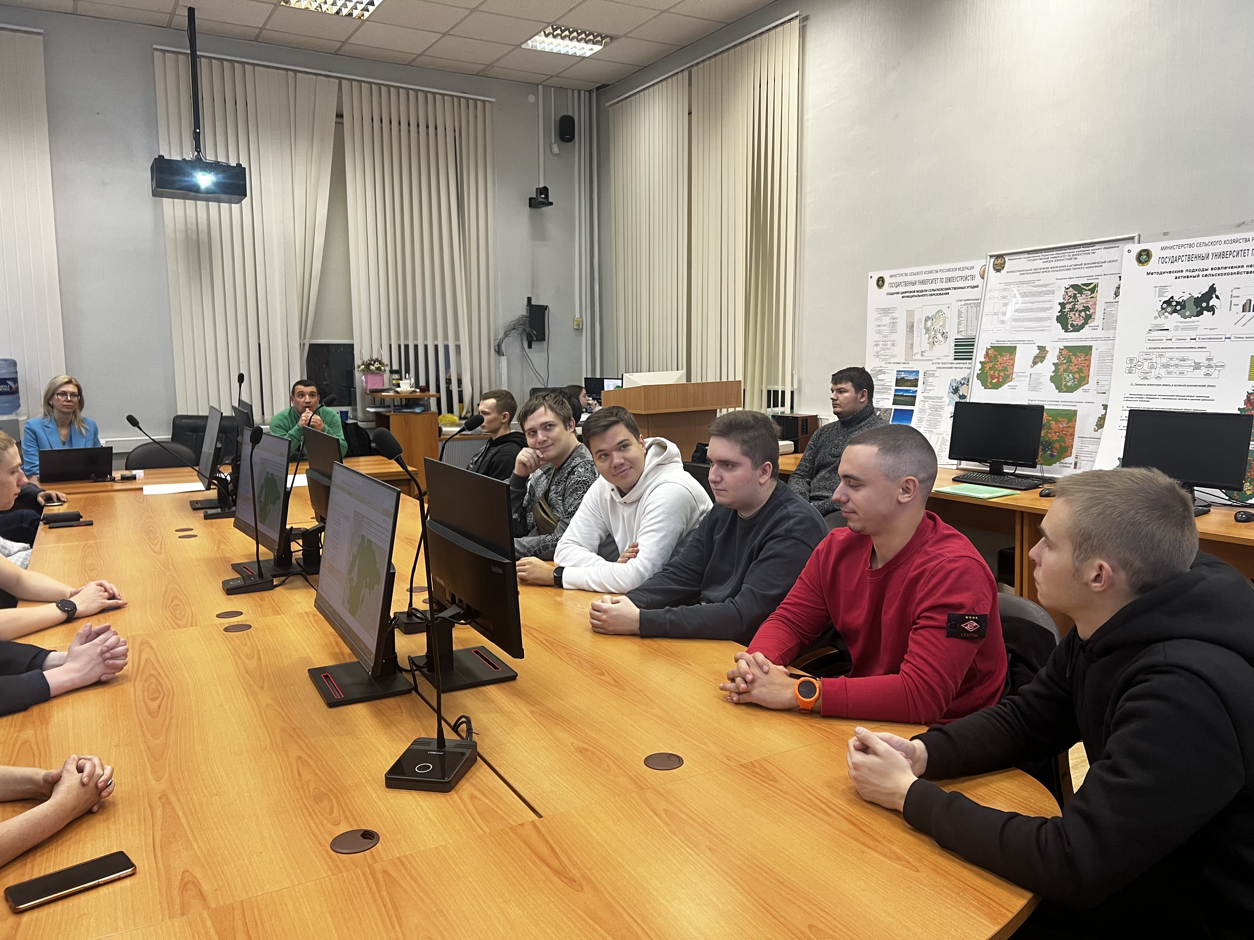 Встреча бойцов СЗО «Землемер» и представителей ГК «Геоскан»