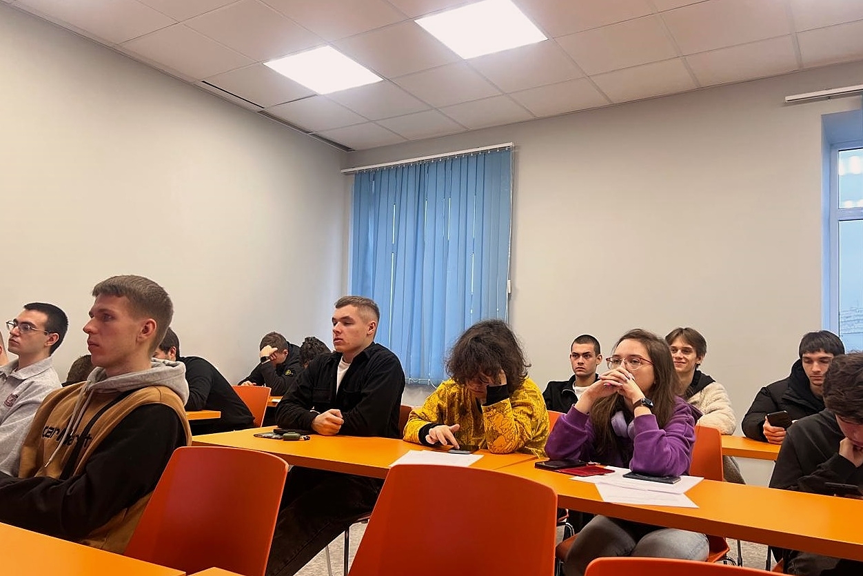 Актуальные проблемы экологии городов: студенты ГУЗ обсудили вопросы устойчивого развития