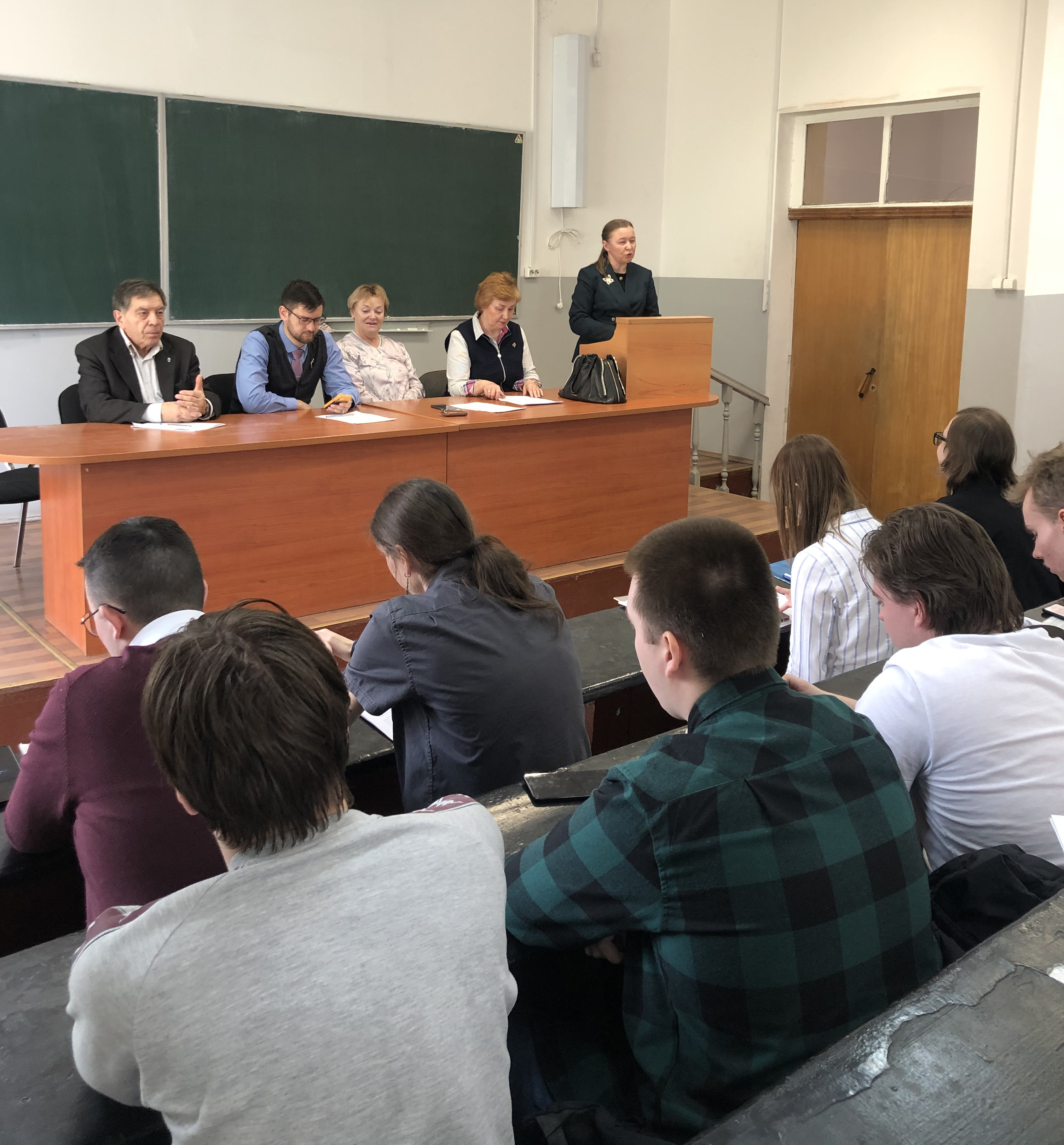 Профориентация: студенты ГУЗ познакомились с работой следователей