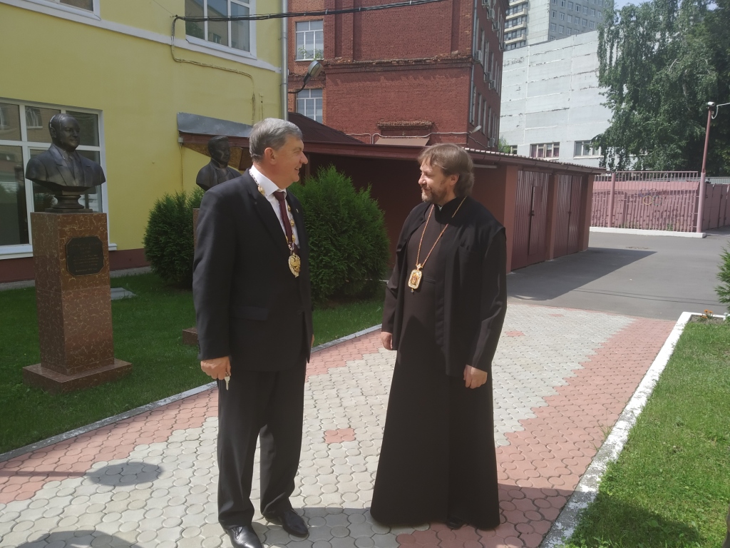 8 июля 2020 года Государственный университет по землеустройству с ознакомительным визитом посетил новый настоятель Богоявленского кафедрального собора г. Москвы епископ Фома